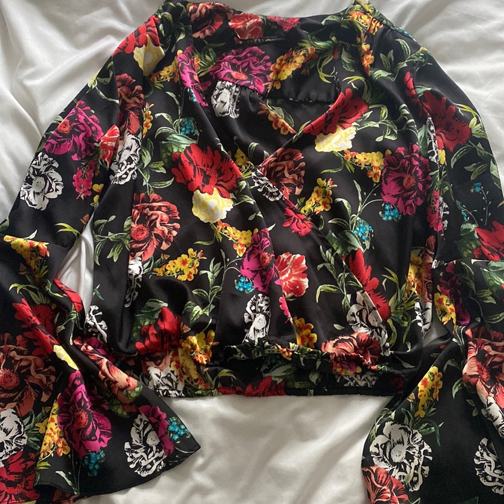 Floral top - Picture 1 of 6